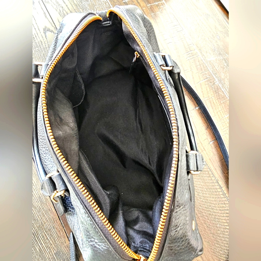 Coach Black Pebbled Leather Shoulder Bag with Gold Accents - Picture 5 of 7